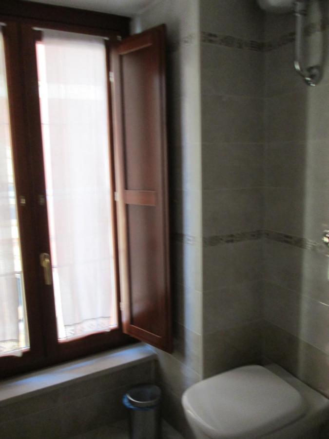 B&B Regina Margherita L'Aquila Bagian luar foto