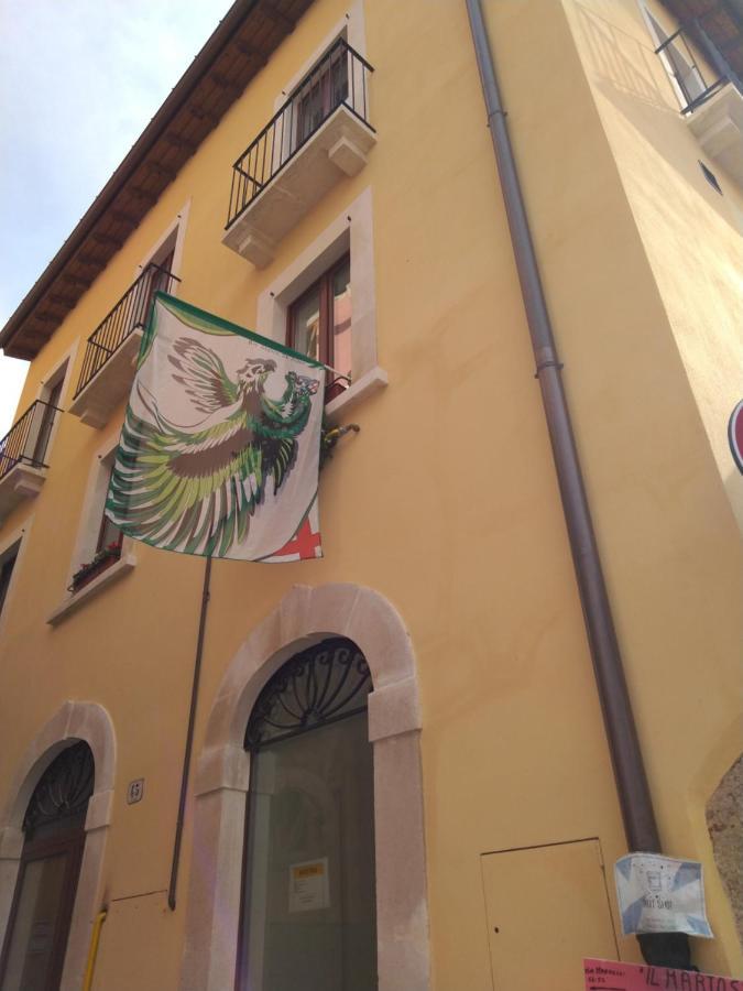 B&B Regina Margherita L'Aquila Bagian luar foto