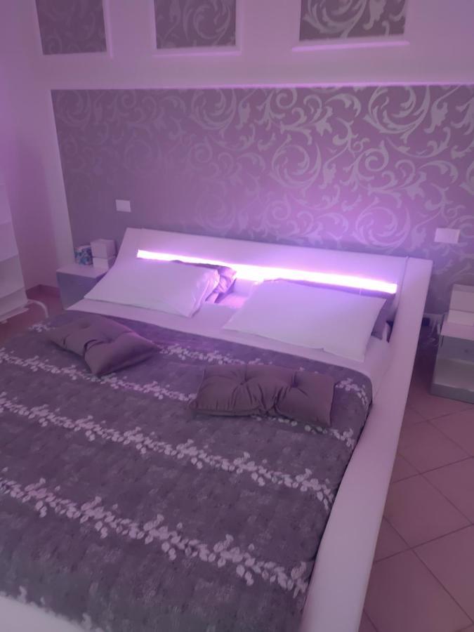 B&B Regina Margherita L'Aquila Bagian luar foto